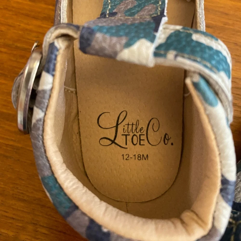 Little Toe Co. genuine leather T bar Mary Jane sandal rubber sole new!